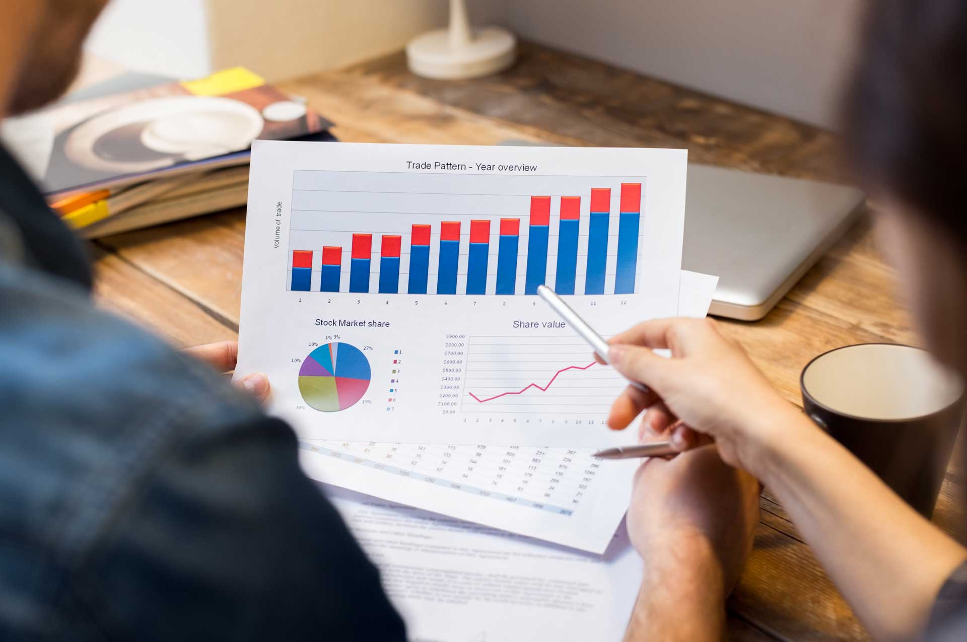 business-graphs-and-charts-P9CP2CZ